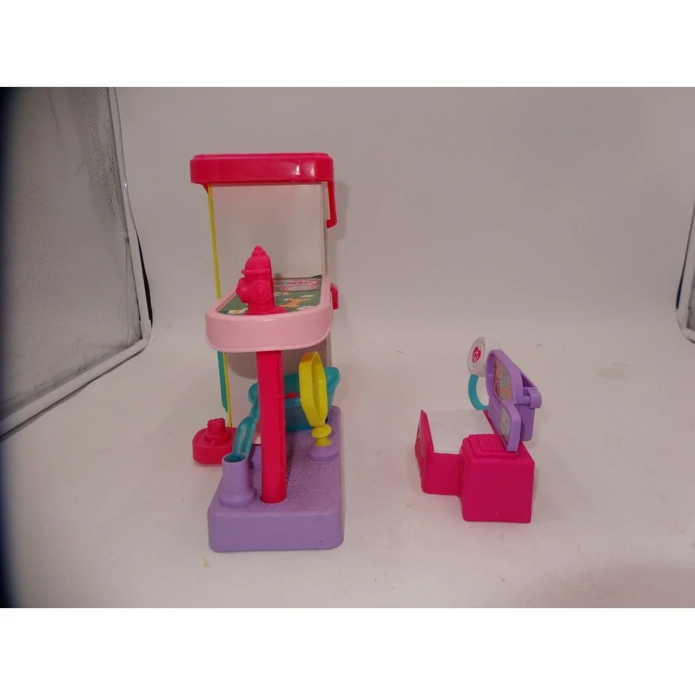 Fisher Price Little People Pet Grooming Center Shop Barbie Veterinarian Playset